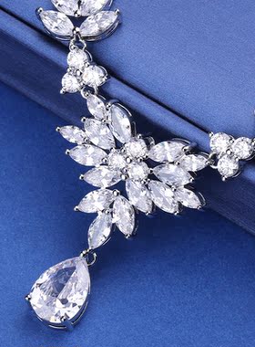 Hera璀璨闪亮锆石项链高性价比