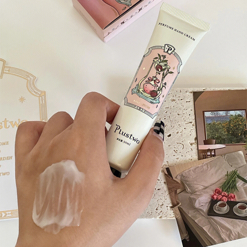  plustwomagiclab护手霜