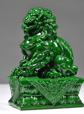 绿色实木雕刻狮子摆件一对家居