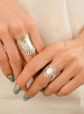 镂空花朵向日葵开口戒指