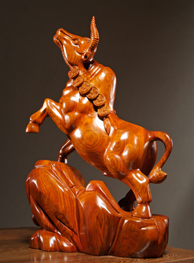 花梨木生肖雕刻拓荒牛摆件牛气冲天家居客厅办公室装饰红木工艺品