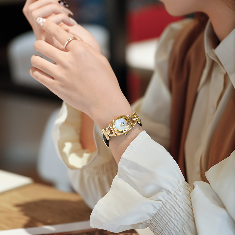 skhl新款2021年女高级感ins女表 skhl时空回廊国产腕表