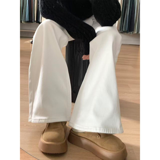 Women's white bootcut jeans autumn 2025 new style