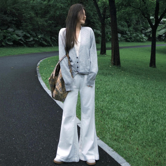 Women's white bootcut jeans spring and autumn 2025 new style