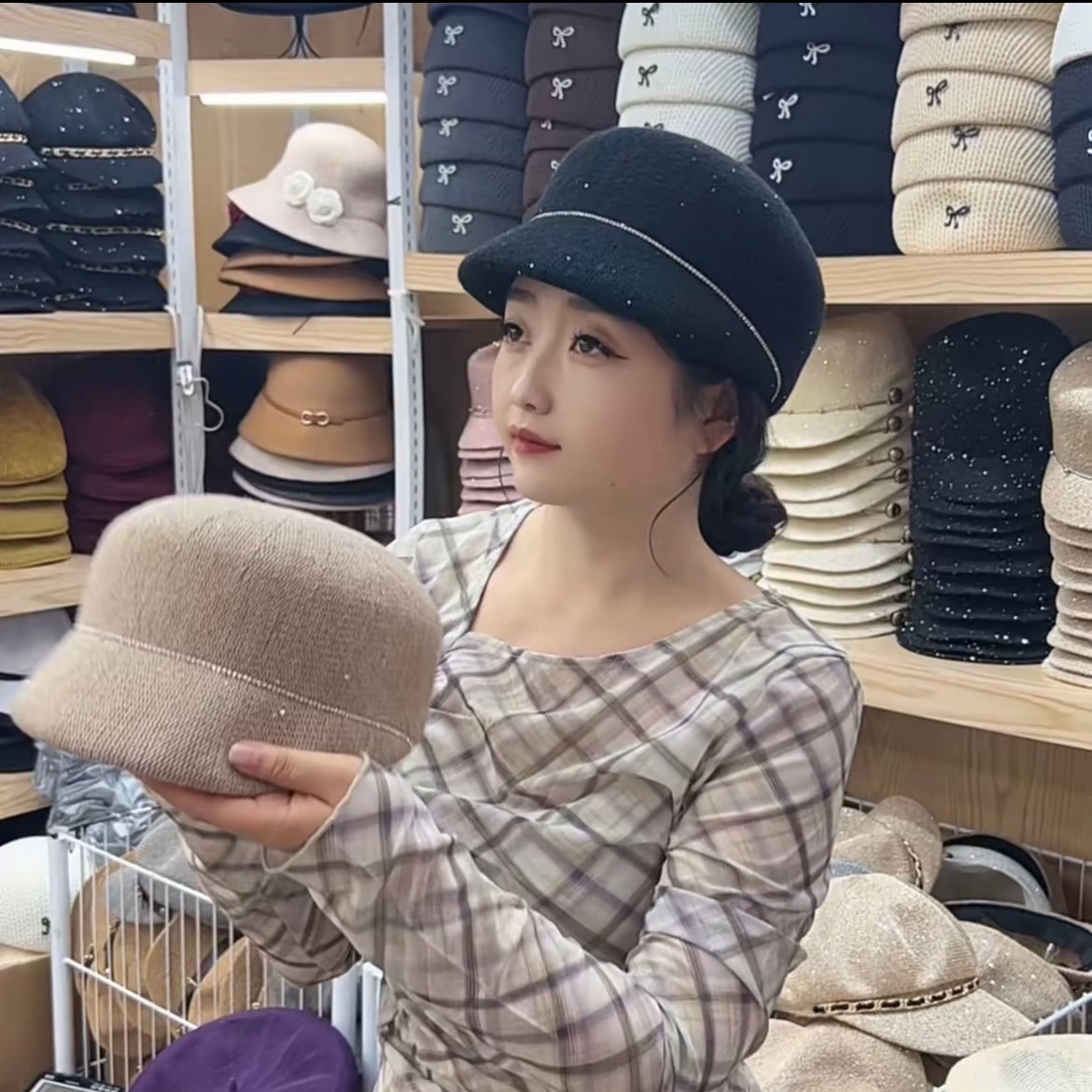 新款亮片链条马术秋冬网红时尚百搭修饰脸型针织八角帽英伦鸭舌帽,淘宝优惠券,粉丝福利购,淘宝优惠卷