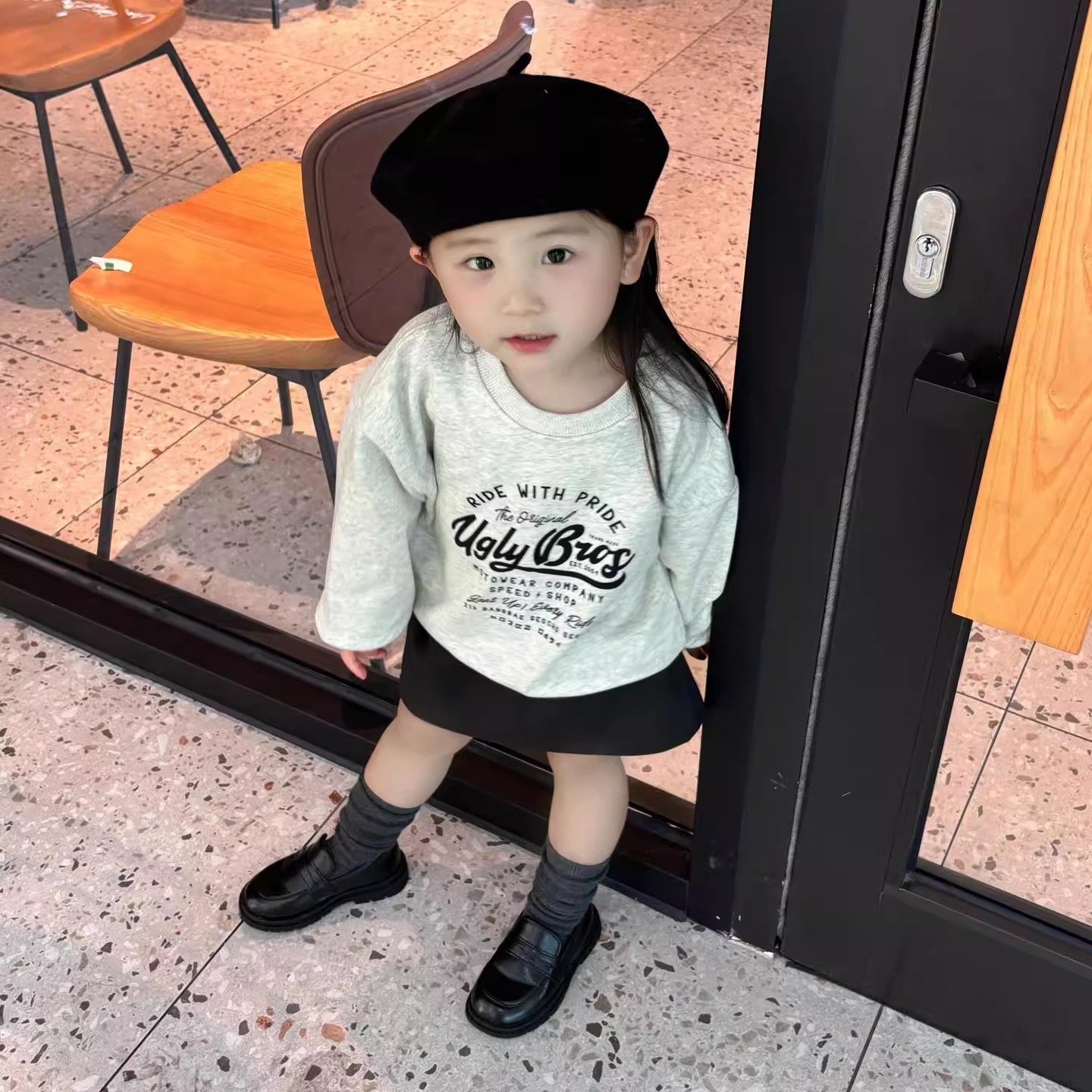 秋冬季儿童装韩系洋气字母印花圆领卫衣男女童时髦休闲百搭套头衫,淘宝优惠券,粉丝福利购,淘宝优惠卷