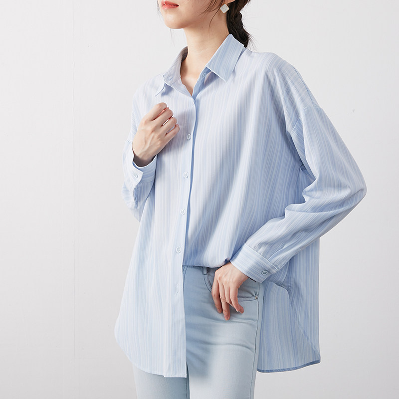 冷淡风天蓝色竖条纹秋设计感衬衫 天绱裾衬衫