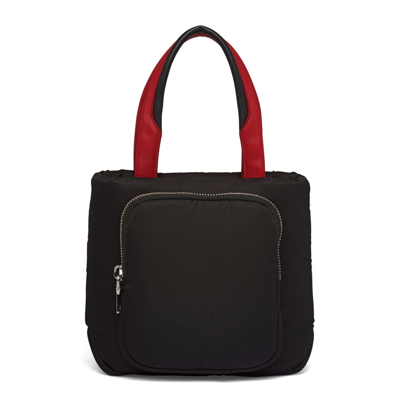 prada三角徽标黑色尼龙竖版手提包 奢批海外女士包袋