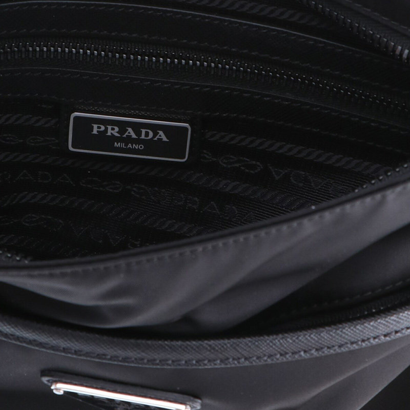 prada官方正品男士黑色三角单肩包 奢批海外男士包袋