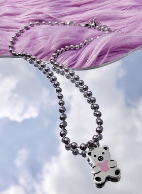 乖乖奶油熊爱心抱抱钛钢圆珠项链