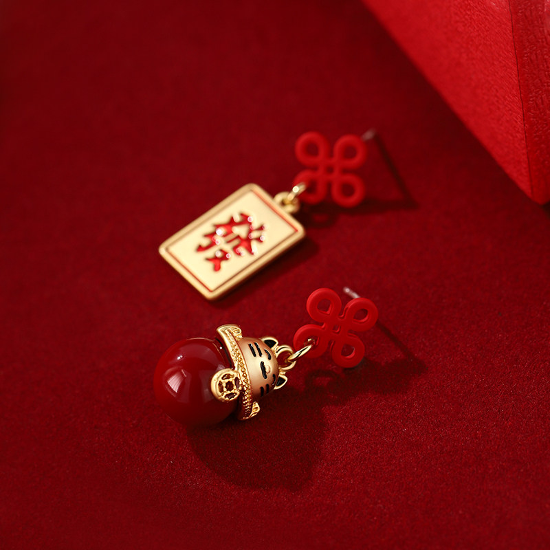 ACC招财猫耳钉999银小众设计感过年2026马新年本命年耳环女款耳饰,淘宝优惠券,粉丝福利购,淘宝优惠卷
