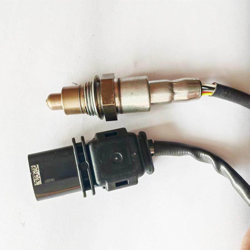 适用奇瑞捷途/长城赤兔/初恋/坦克300/红旗 氧传感器 025803700X