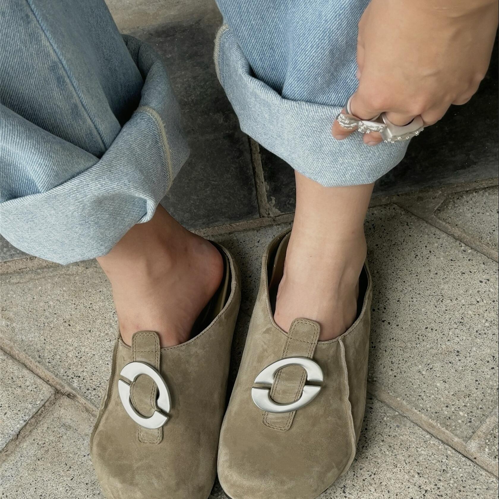 lost in echo 2024新款包头扣饰锯齿底勃肯拖鞋棕色百搭合集 - 图2