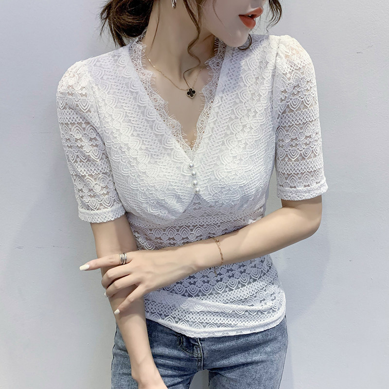 2020新款欧货性感v领蕾丝花边小衫 盾妆T恤