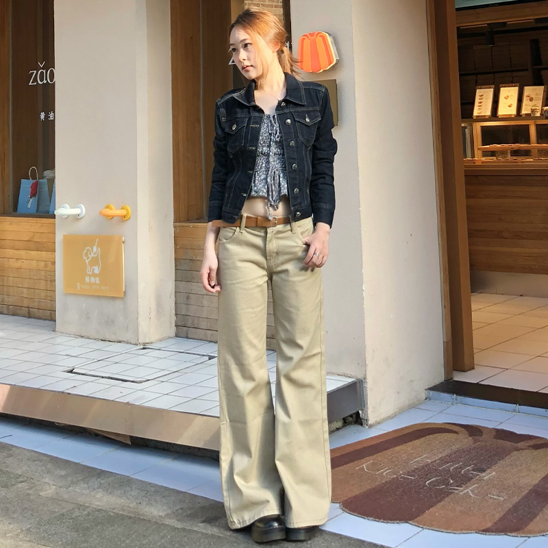 MYFC加绒复古卡其色微喇牛仔裤女秋季新款低腰显瘦不贴腿喇叭裤子 - 图0