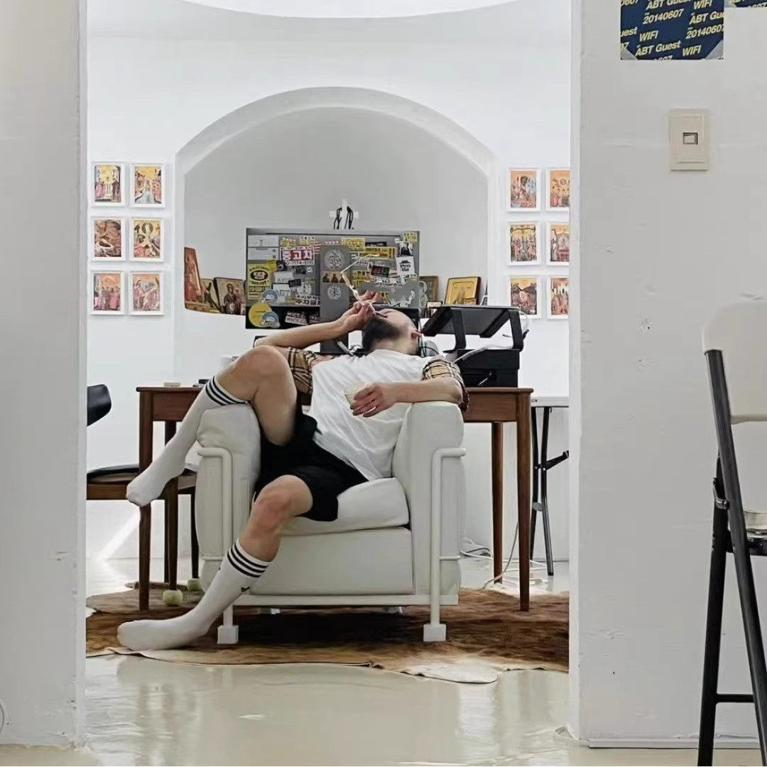 中古包豪沙发创意设计师单人沙发客厅真皮牛皮不锈钢LC2沙发椅 - 图2