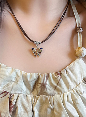 复古皮绳蝴蝶吊坠项链女2023新款潮小众设计锁骨链甜酷辣妹颈链