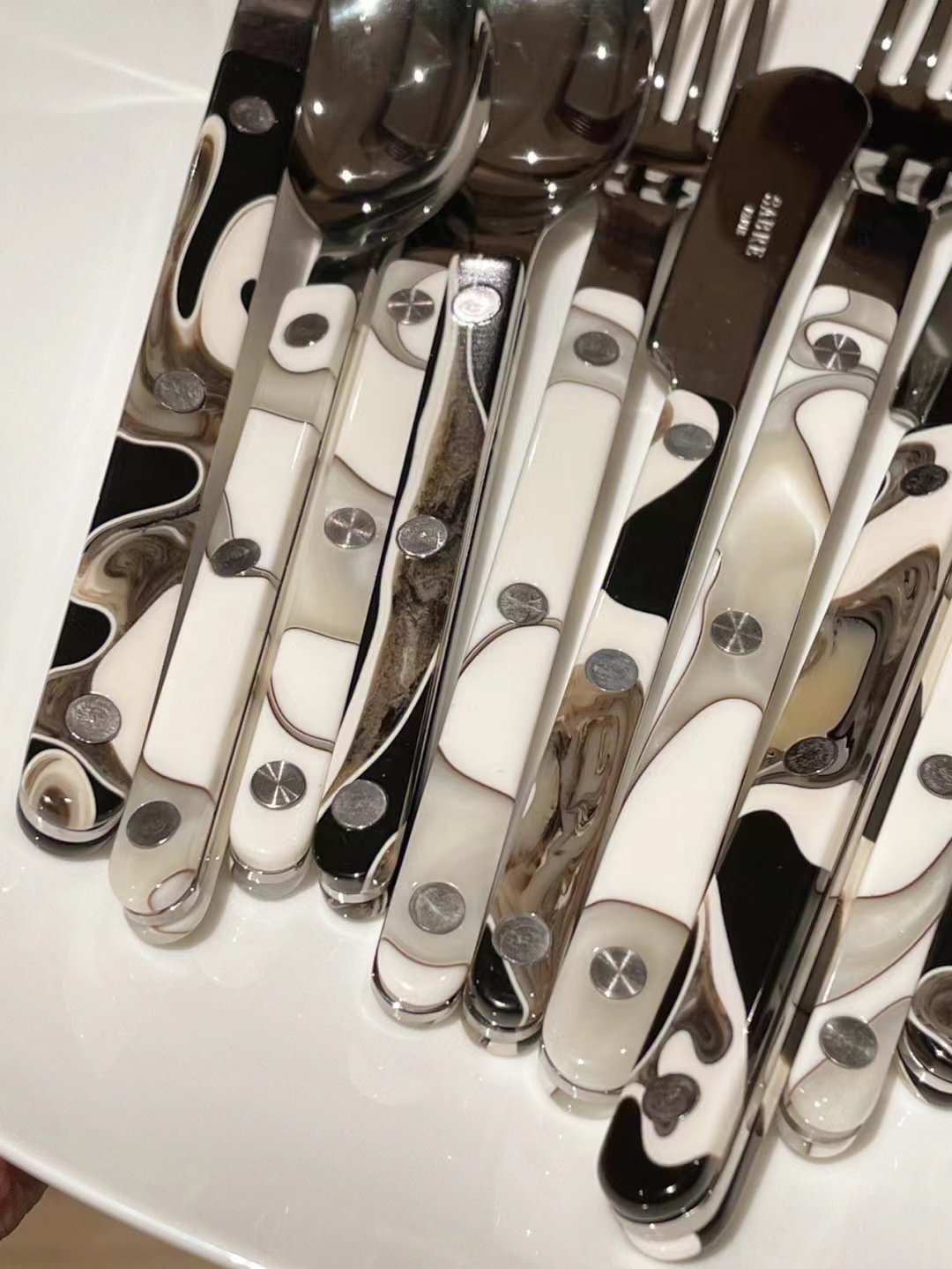 新款现货法国正品SabreParis黑白沙丘亮面西餐具刀叉勺4件套装,淘宝优惠券,粉丝福利购,淘宝优惠卷