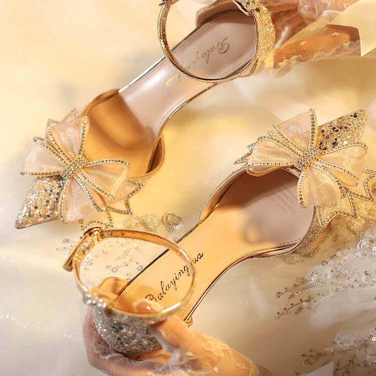 尖头包头凉鞋女2025新款仙女风配裙子新娘婚鞋夏季水钻水晶高跟鞋-图2