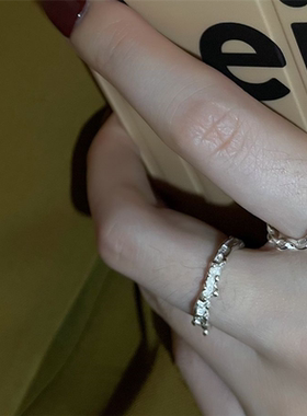 潮爆!闪闪亮钻链条纹s戒指女ins小众港风帅气百搭时尚指环