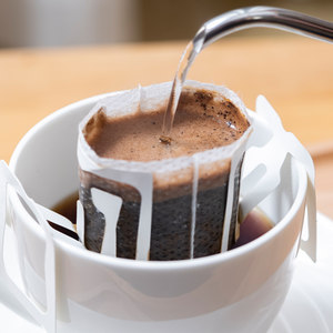 UCC悠诗诗日本进口滴滤式职人手冲式挂耳式黑咖啡粉深厚浓郁18P包