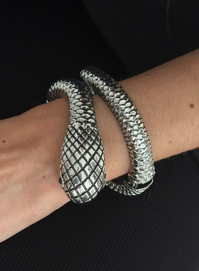 欧美跨境夸张复古金属蛇形缠绕弹