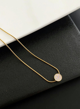 彩虹笑脸吊坠项链女式简约钛钢拼色微笑小众创意锁骨链文艺锁骨链