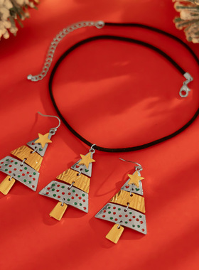 欧美跨境个性ins圣诞树星星吊坠项链女 创意节日松树流苏锁骨项饰