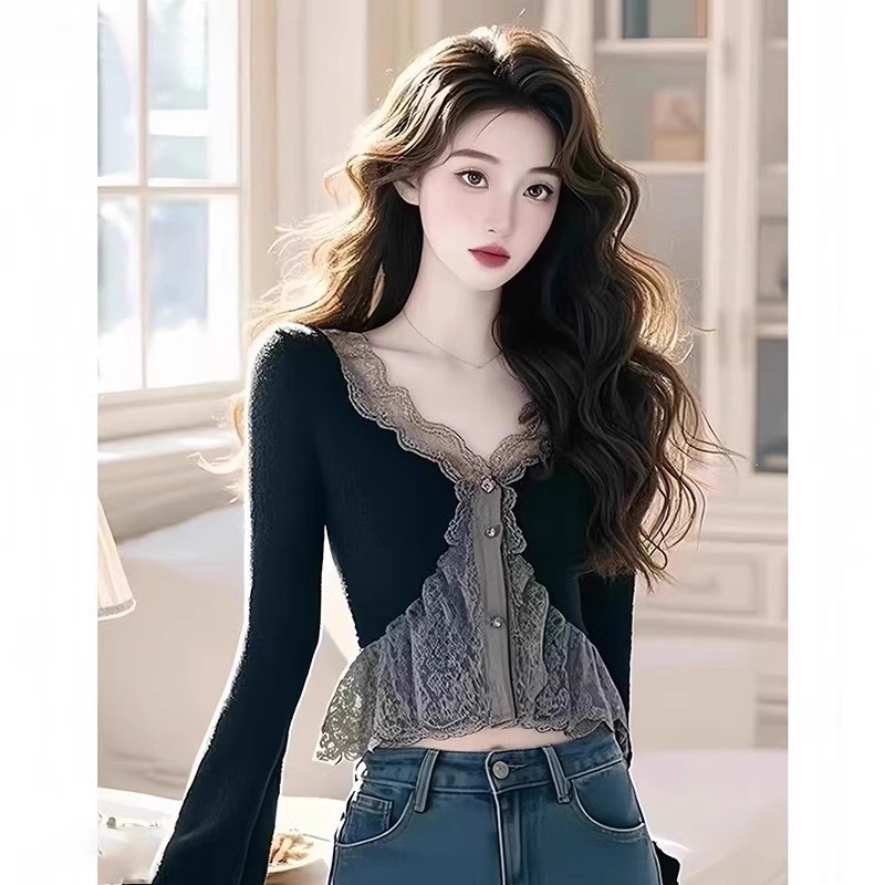 拉夏贝尔蕾丝长袖针织衫女2025秋季新款小众独特短款毛衣女上衣S