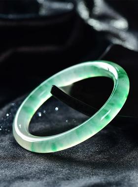 运仕精选经典冰透飘花手镯女款百搭高档时尚镯子轻奢高级感手饰品