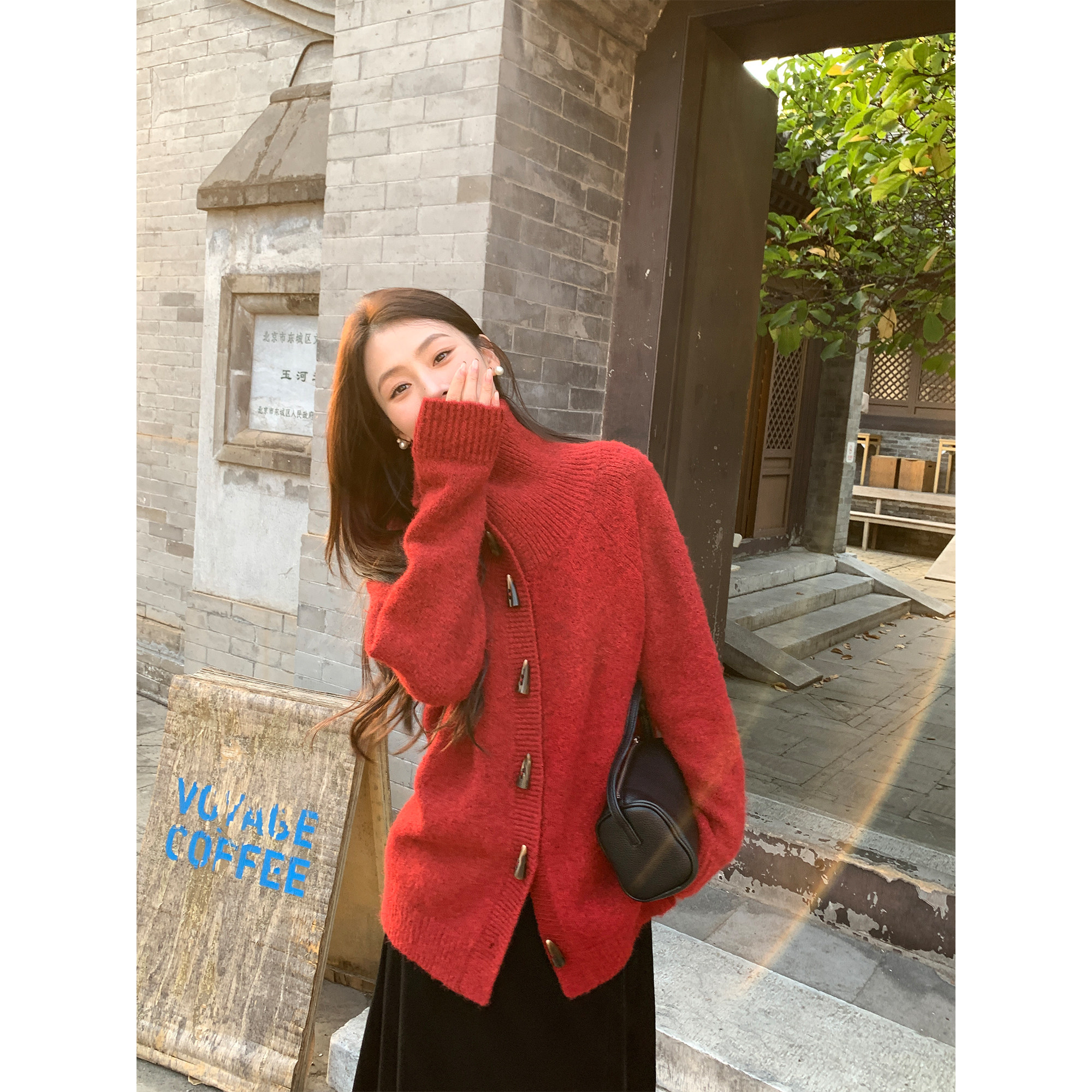 pusumede 圣诞蔷薇 红色高领牛角扣针织开衫女设计感慵懒毛衣外套,淘宝优惠券,粉丝福利购,淘宝优惠卷