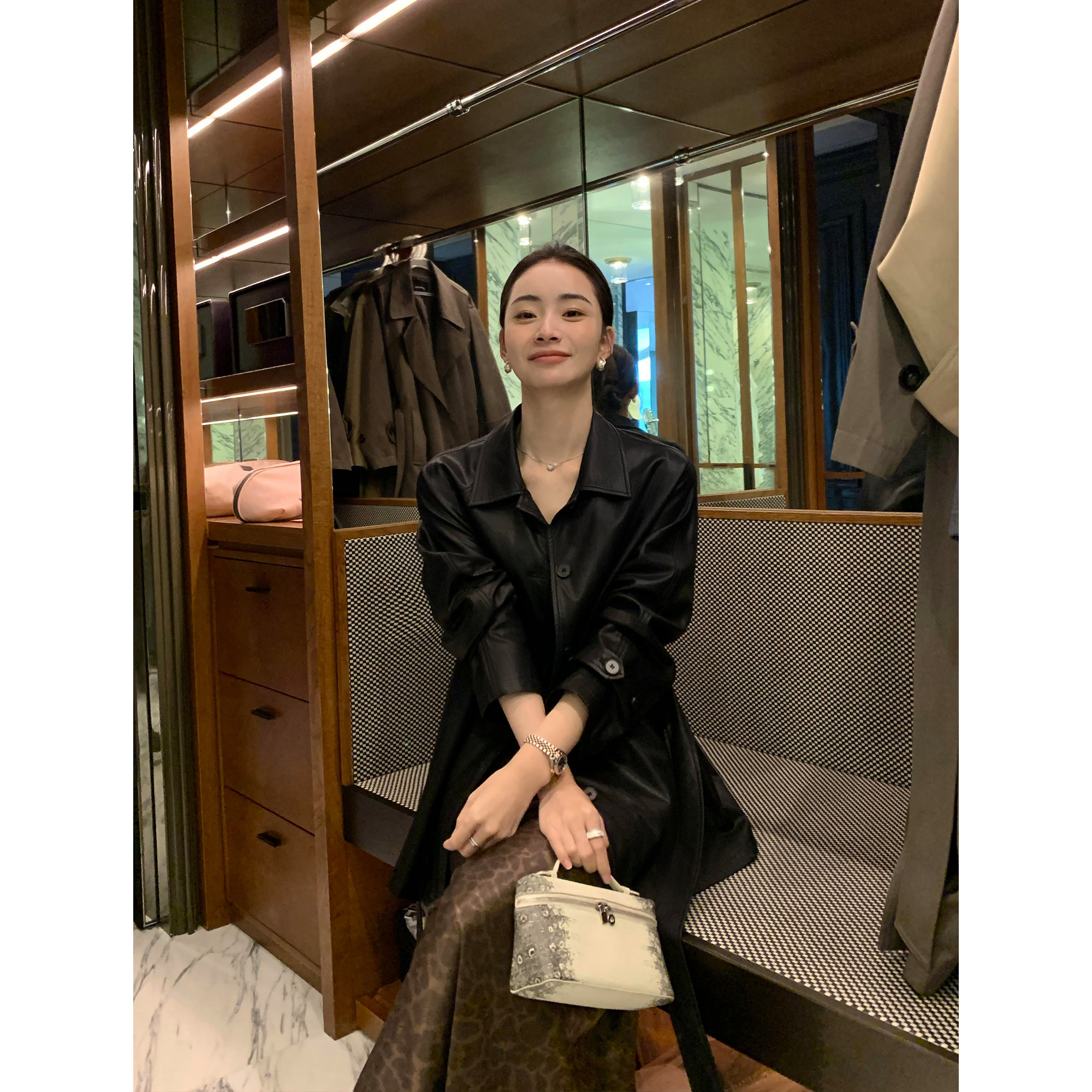 pusumede【现货6折】 黑色中长款皮衣女2025春秋系带收腰pu皮外套,淘宝优惠券,粉丝福利购,淘宝优惠卷