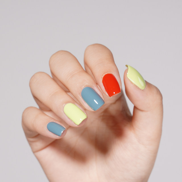 Unna (beauty) niche advanced color jump minimalist contrast color short nail art style 2024 new nail polish glue