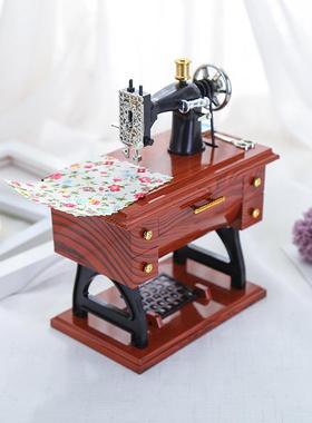 仿古缝纫机优雅音乐盒 复古仿木八音盒 摆件 七夕情人节礼物定制