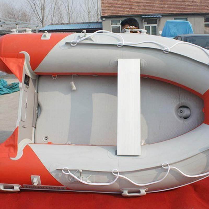  茧曰皮划艇充气艇