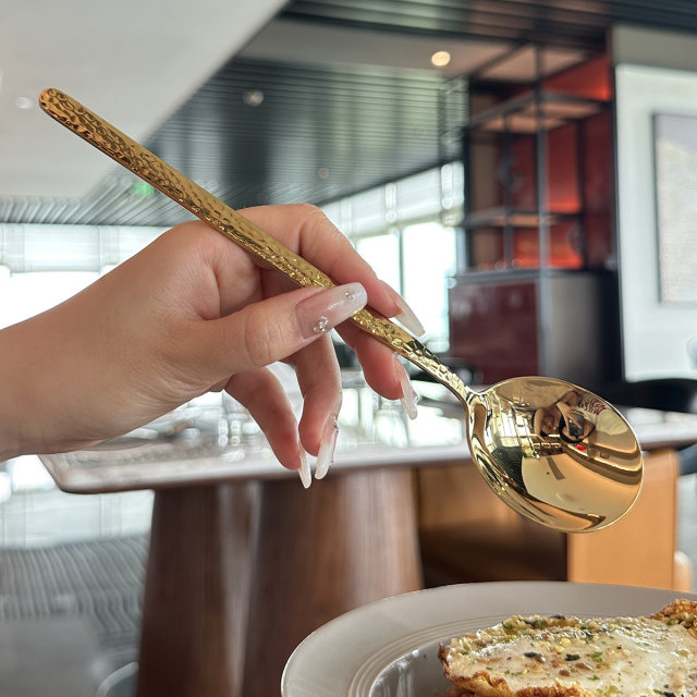 Japanese hammer pattern round head spoon 304 stainless steel