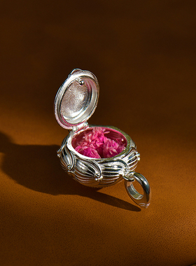 S925纯银镀金莲花嘎乌盒吊坠正面凸圆藏式民族风情侣配饰大中小号