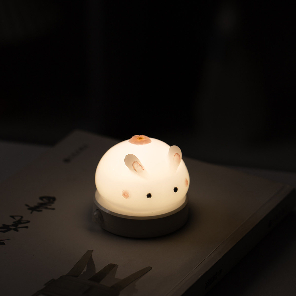 德化白瓷小兔子小夜灯摆件圣诞礼物送女孩卧室床头睡眠新款生日,淘宝优惠券,粉丝福利购,淘宝优惠卷