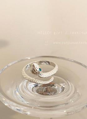 蛇形设计戒指女个性简约