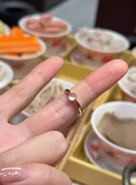S925纯银冰透白玉髓蛋面戒指女小众设计轻奢高级感食指戒精致指环