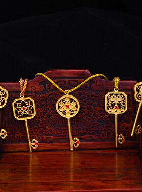 老挝砂金镀黄金古法传承八宝钥匙吊坠新款小红宝石烤漆滴胶挂件女