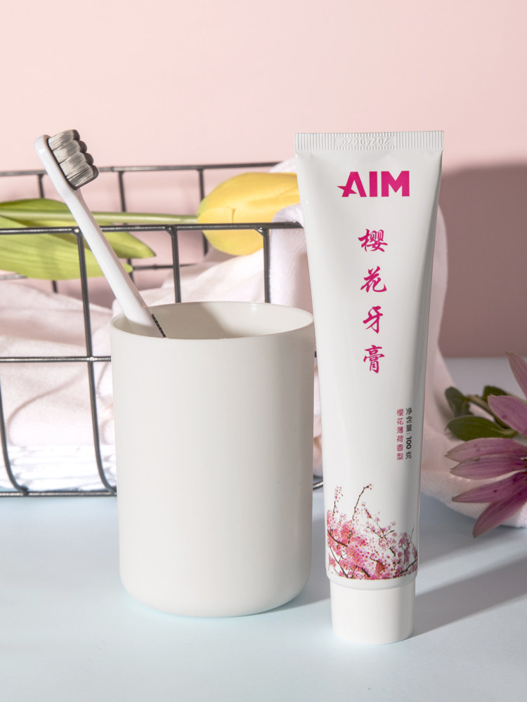 aim樱花100g四支家庭牙垢美白牙膏 Aim牙膏