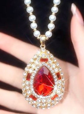 红色水晶圆牌吊坠毛衣链女网红简约气质百搭大气秋冬挂件挂饰配饰