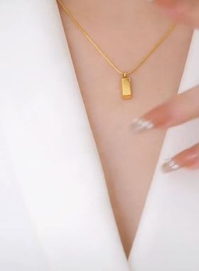 高级感钛钢财气小金条项链女简约轻奢小众设计气质金色锁骨链饰品