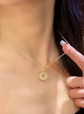 高级感白色平安扣项链女网红爆款轻奢气质百搭小众设计感项链女