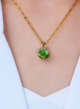 简约绿色球球项链女高级感独特设计闪耀小众设计感项链女2025新款