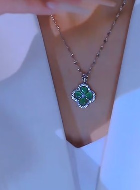 新款时尚绿色四叶花项链