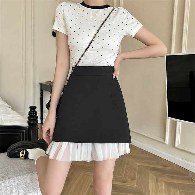 2024 new white hip-covering A-line short skirt