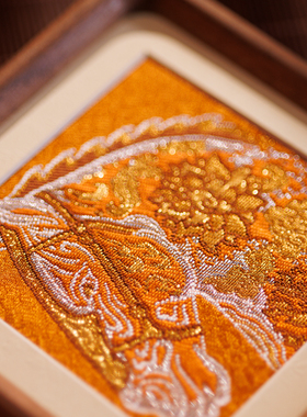 南京云锦研究所马上发摆件