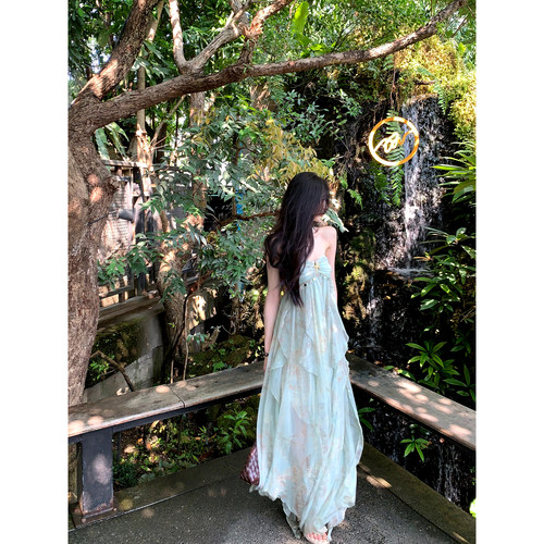 一颗甜桃yikett《清酒仲夏间》夏季抹胸度假风碎花连衣裙女连身裙 - 图3